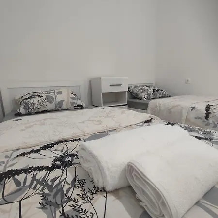 Studio * モスタル